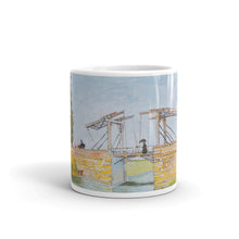 Van Gogh - Die Brücke von Langlois in Arles mit Dame mit Regenschirm Classic Art Mug