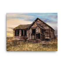 Old Louisiana Farmhouse Canvas Print