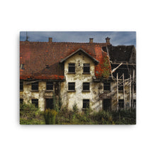 Glory Manor Canvas Print